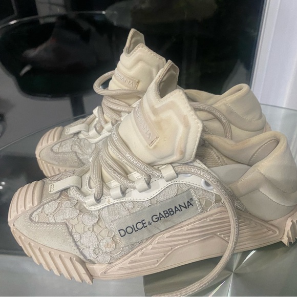 Dolce & Gabbana Women's Cream Sneakers - Picture 1 of 5